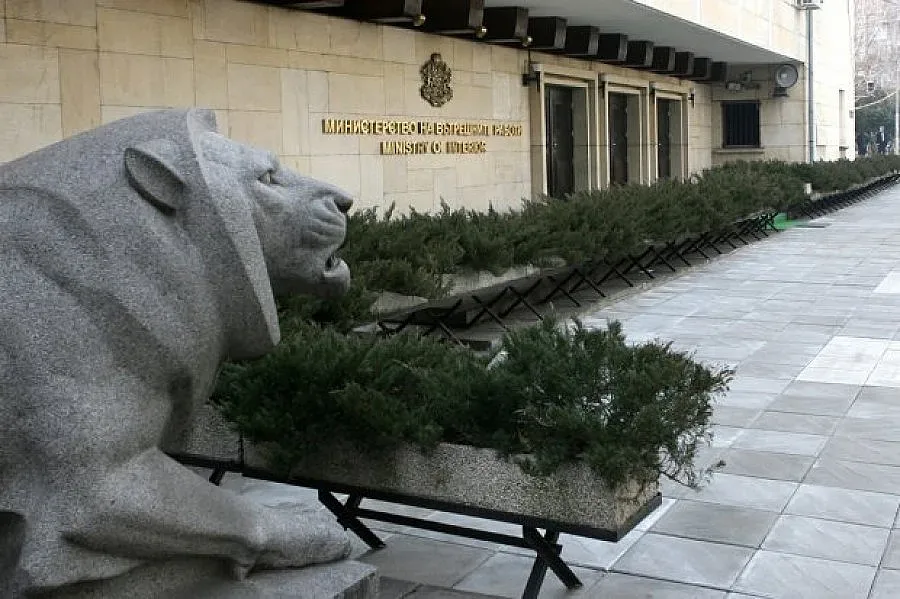 С новия закон за МВР:  Повече пари за полицаите