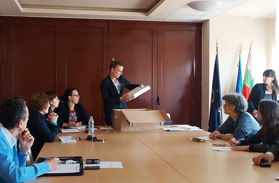 11 фирми искат да оправят старите участъци от „Тракия“