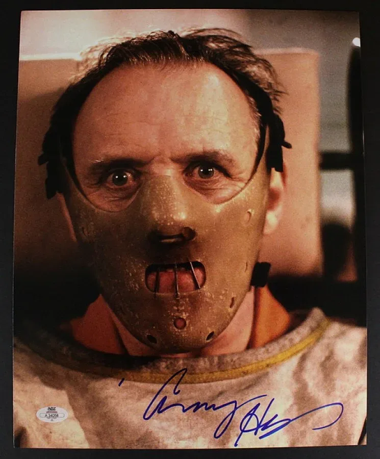 Професия: Антигерой (СНИМКИ)