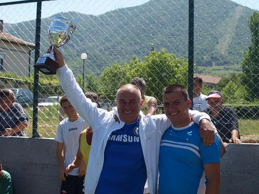 Пушачи и непушачи ритат в Симитли