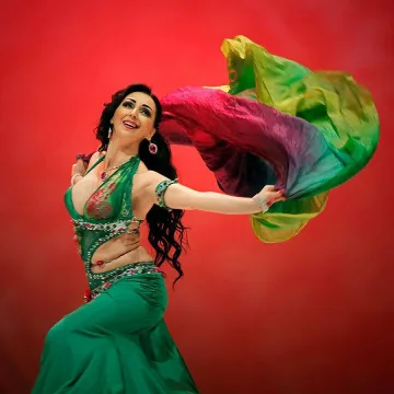 Нашата Шехерезада омагьосва с танци