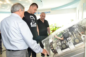 "България без цензура" вади депутатите си от парламента