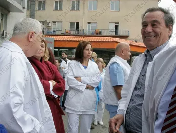 Лекарите решават за формата на протест