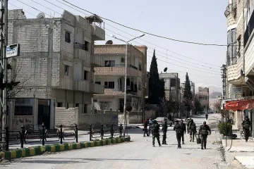 Близо хиляда бунтовници напуснаха сирийския град Хомс