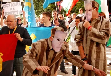 Демонстранти отново искаха оставката на кмета на Плевен