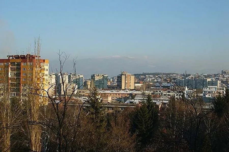 Роми опустошават стари заводи