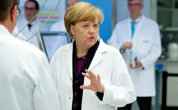 Меркел свалила 10 кг от януари