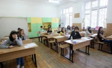 Питат деца куче или петел избират