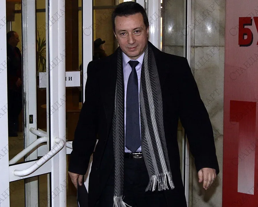 Стоилов: Ако не излезем с позиция за Украйна, ще се тълкува като бягство