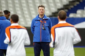 Юнайтед мълчи за новия треньор 