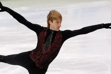 ВИДЕО: Плюшченко направи футболен тим на Малдивите