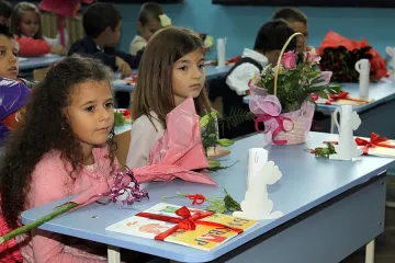 Приемат първолаци на 2 класирания