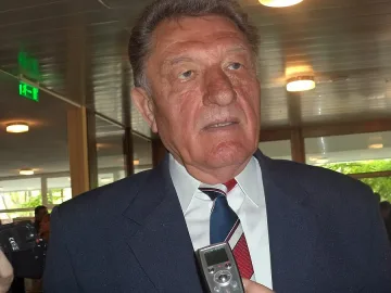  Добрев: Макар и политически, санкциите на Русия, носят загуби за икономиката ни