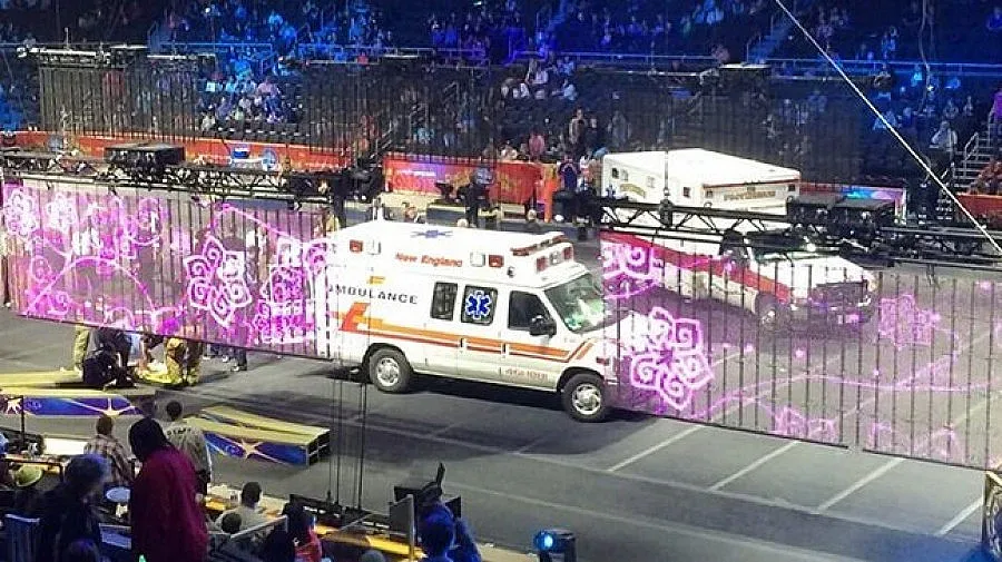 Българка пострада при инцидент в американски цирк (ОБЗОР)