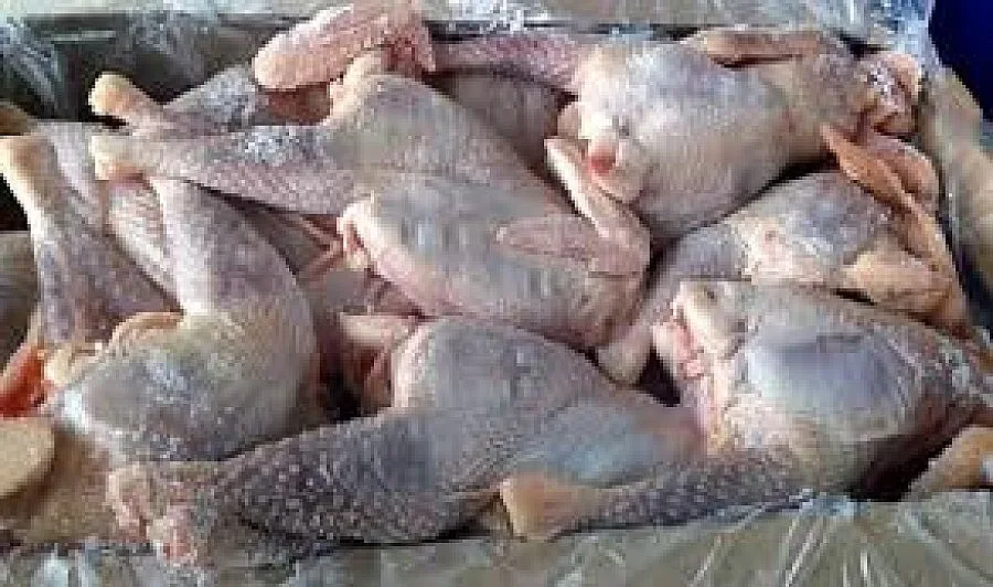 Спипаха поляк, стоварил нелегално 22 тона пилешко месо в София