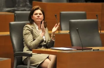 Министър-председателката на Словения подаде оставка