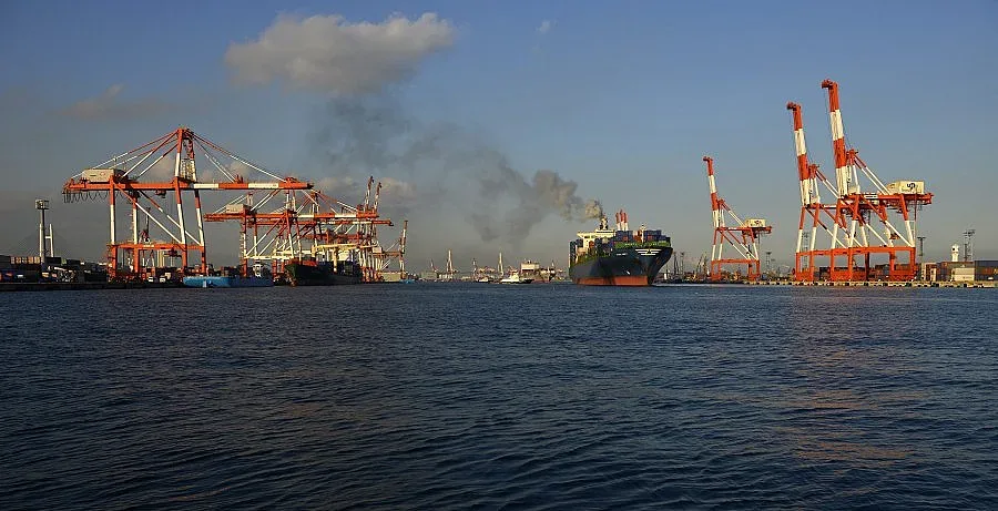 Китайски товарен кораб потъна