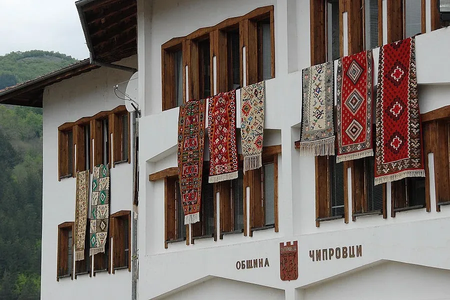 Празник на килима започна в Чипровци
