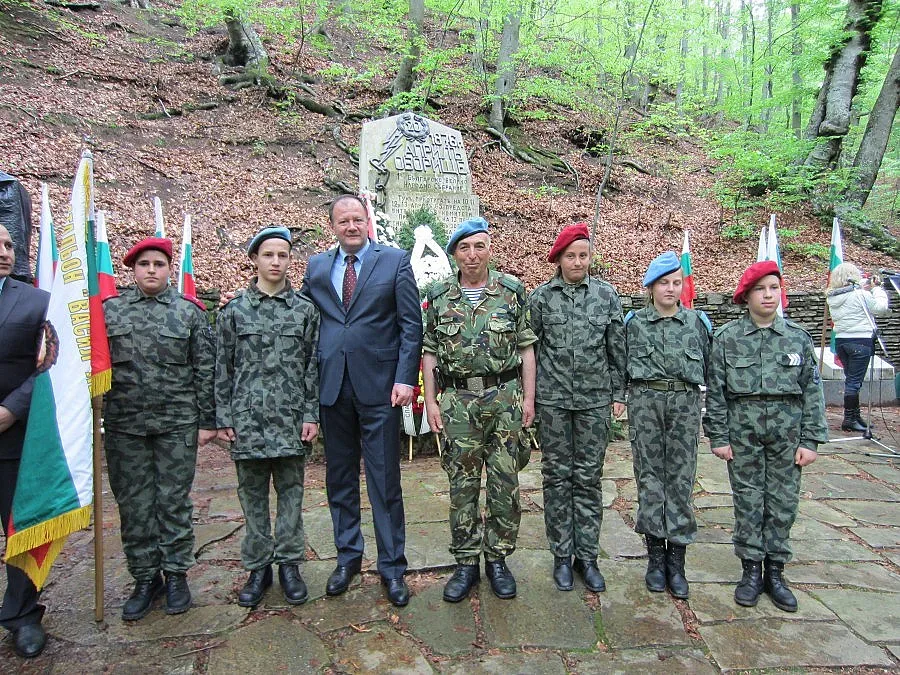 Миков: Длъжни сме да носим искрата на оборищенци