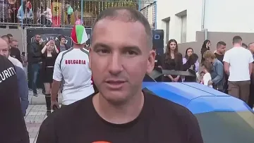 Защо супер колата на Ахмед Мерчев няма предно стъкло?