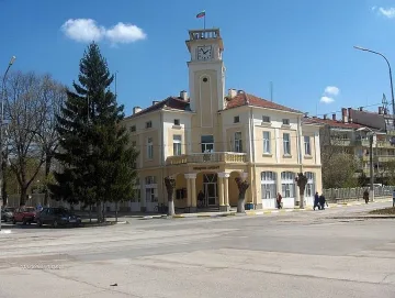 Изкоп затрупа работник в навечерието на трудовия празник