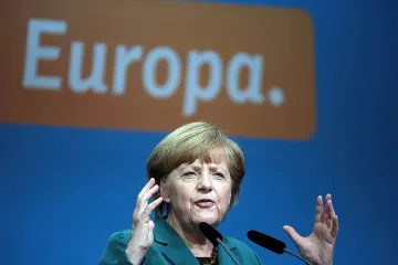 Меркел за военна намеса в Украйна: Изключено 