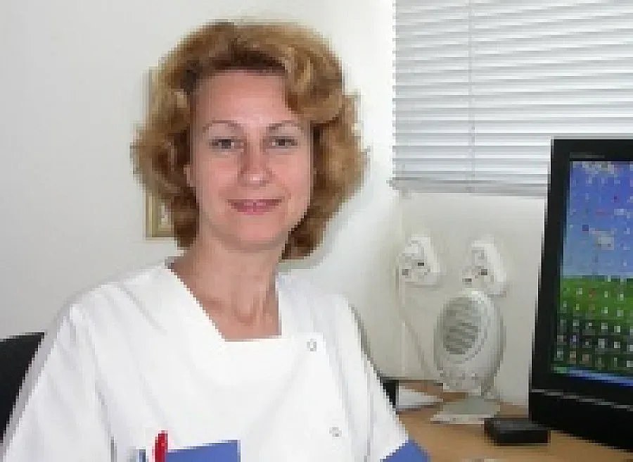 Кърлежът се крие в косата