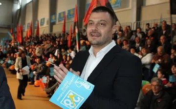 Бареков: Политиците нехаят за младите безработни