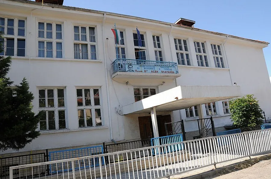 Ученици в Парад на професиите в Петрич