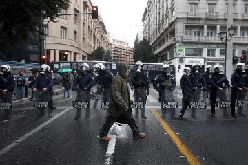 Предстои 24-часова стачка срещу безработицата в Гърция