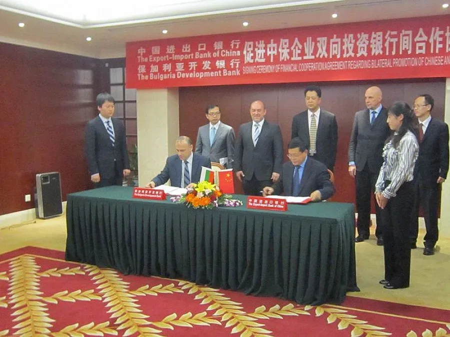 Китай ще финансира пътища в България