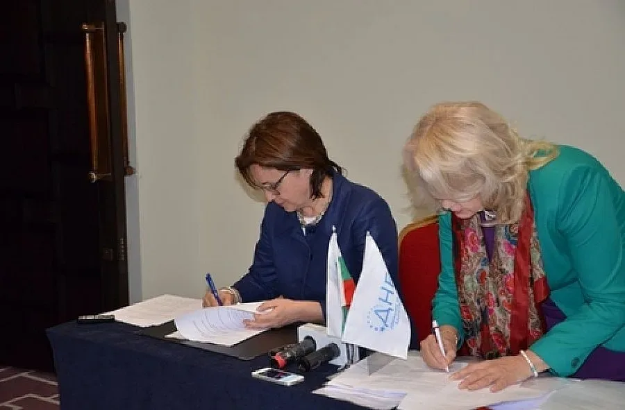 10 партии подписаха за "бон тон" в кампанията