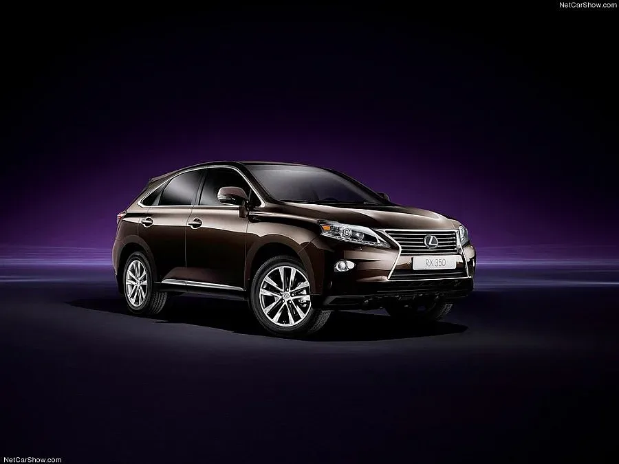 Lexus ще прави 7-местен кросоувър