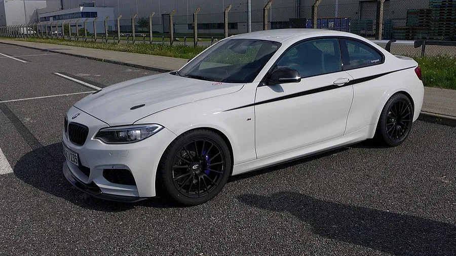 Изстискаха 450 к.с. от BMW M235i