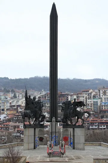 Абитуриентите в Търново стават филмови звезди