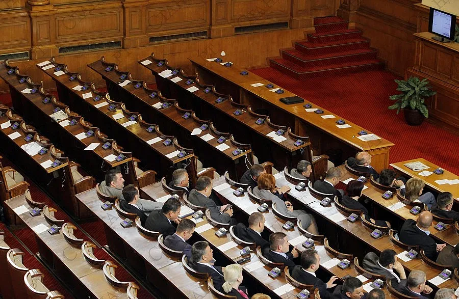 Извънредно заседание на парламента