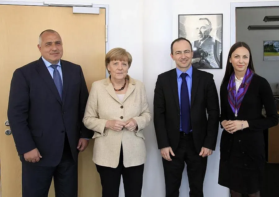 Борисов обеща още аутобани на Меркел