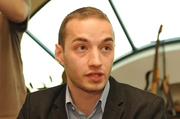 Стари хватки за новия вот