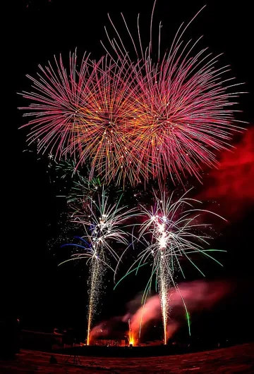 Световно по фойерверки в Панагюрище