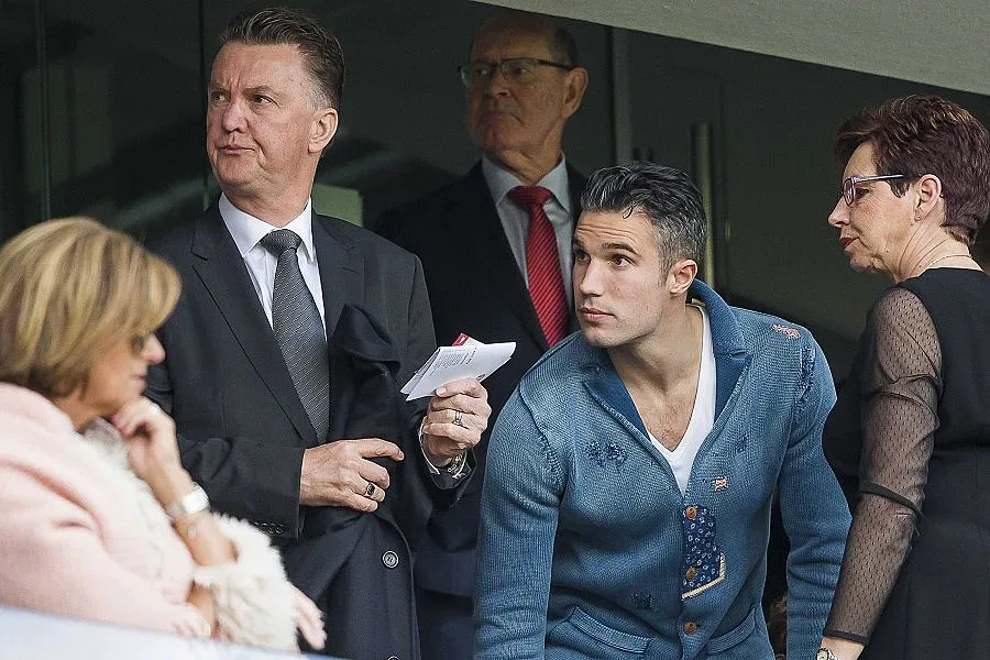 Ван Гаал иска сделка с Юнайтед до дни