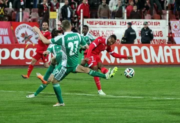 Ивайло Стоянов получи Лудогорец - ЦСКА