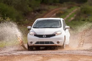 ВИДЕО: Nissan пуска самопочистваща се кола