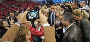 Бойко: Треперят им мартинките от нас