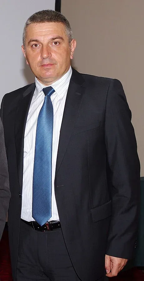 50% отстъпка с безконтактните карти на Алианц Банк България