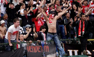 "Червени" гонят катунари