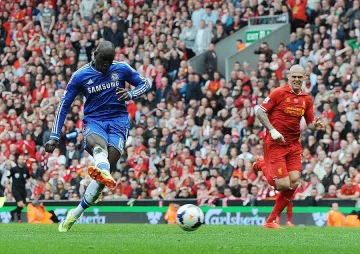 Челси спря Ливърпул