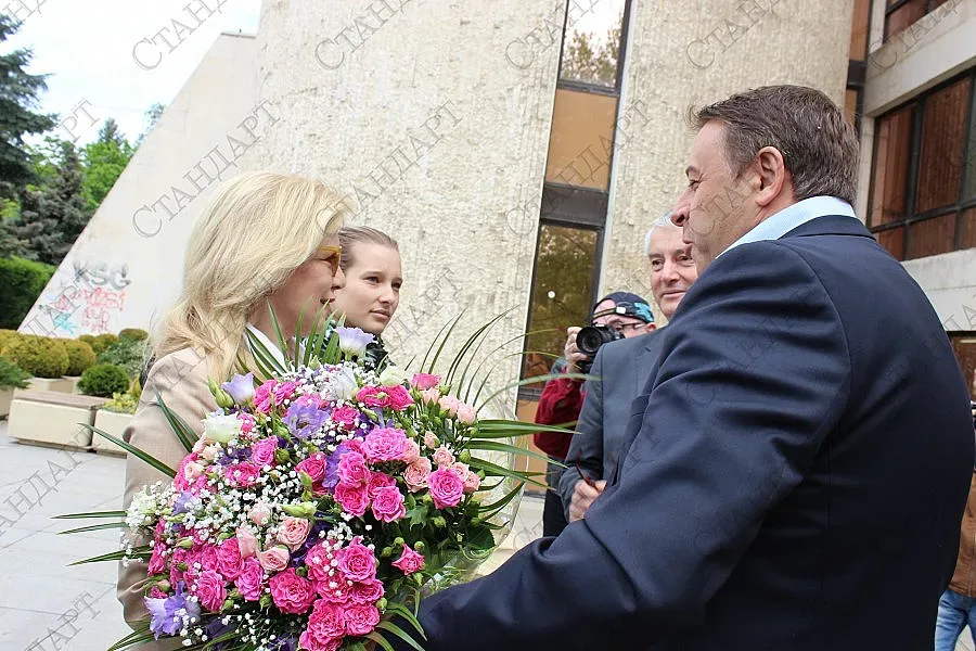 Kамбитов към Вартан : Вие сте символ на непреклонния български дух!