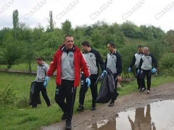 И войници чистиха Симитли