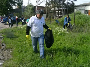 Зам.-екоминистър чисти край родния Хасково