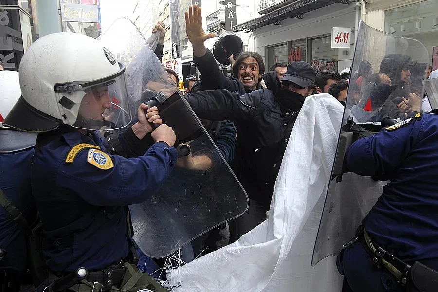 Над 20 000 протеста за 4 години в Гърция